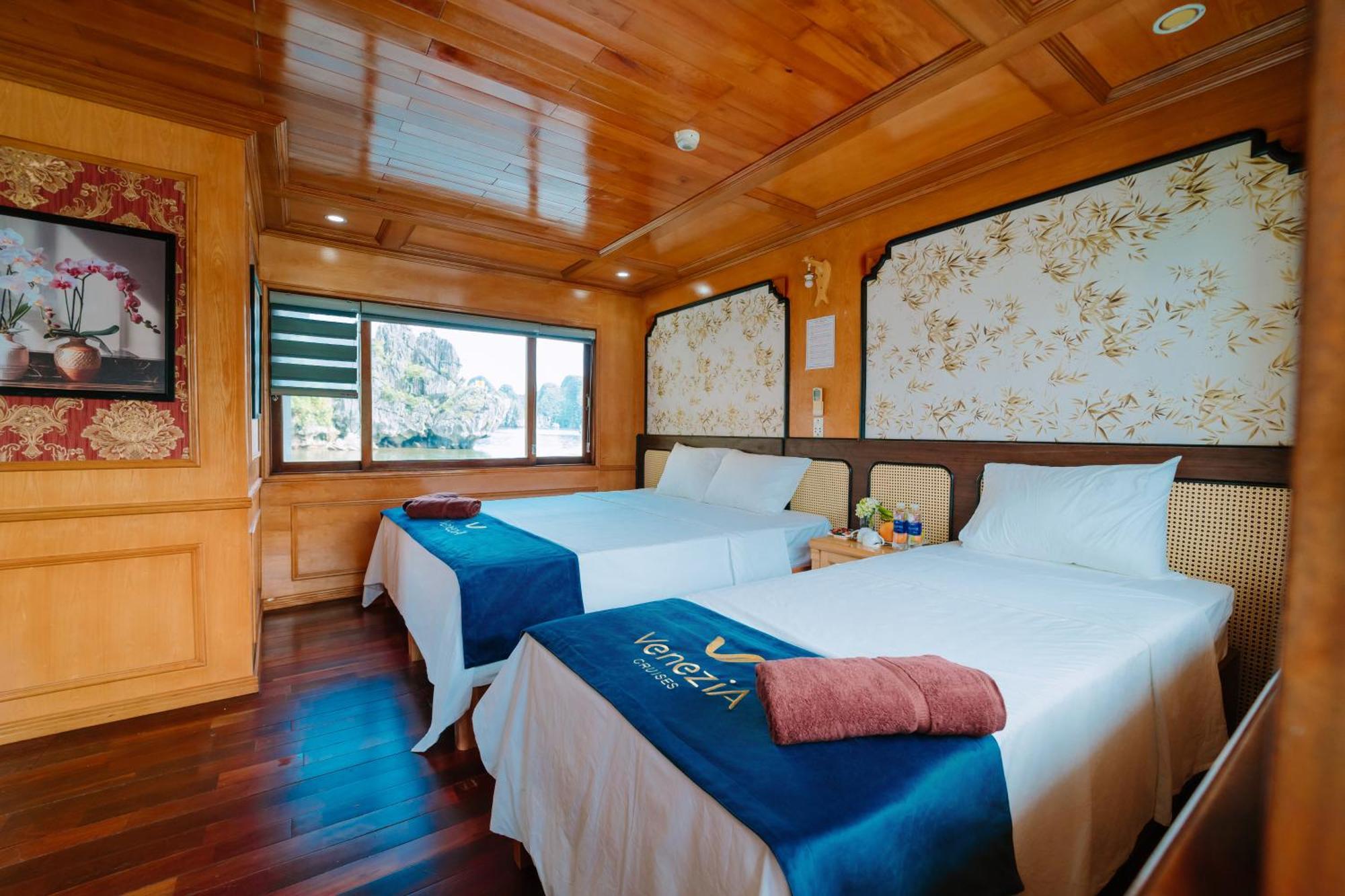 Hotel Venezia Cruises Ha Long Exterior foto