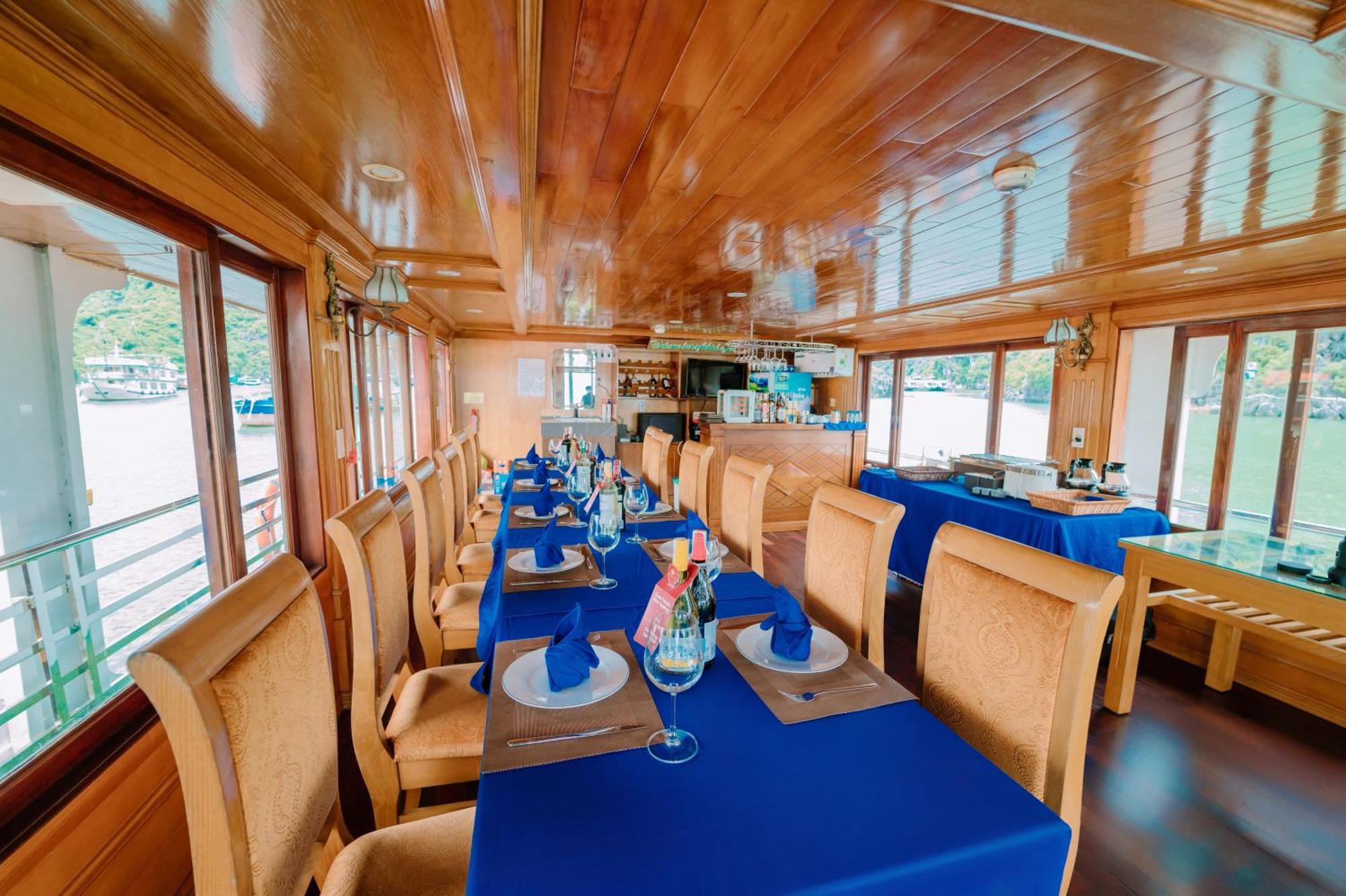 Hotel Venezia Cruises Ha Long Exterior foto