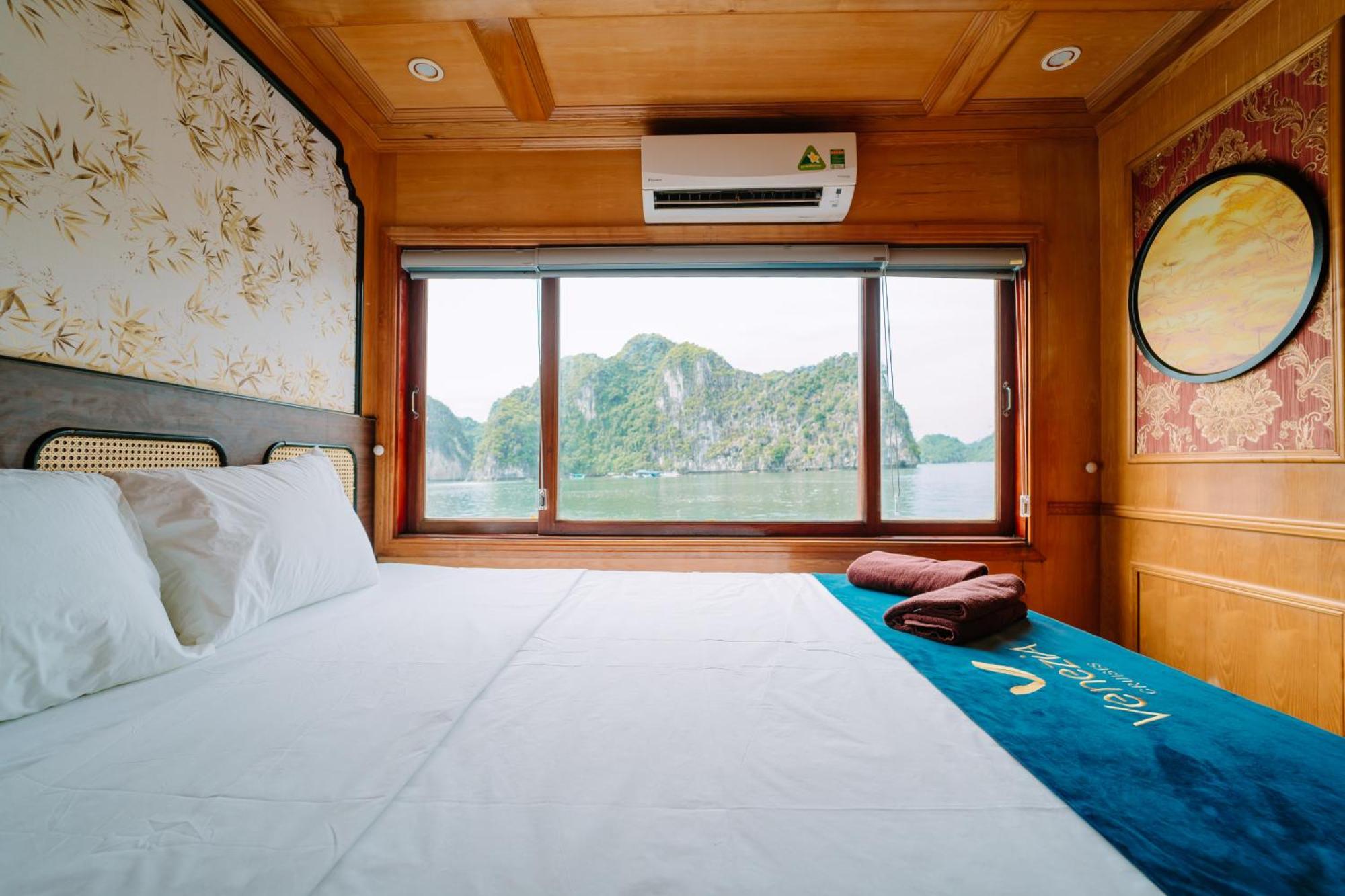 Hotel Venezia Cruises Ha Long Exterior foto